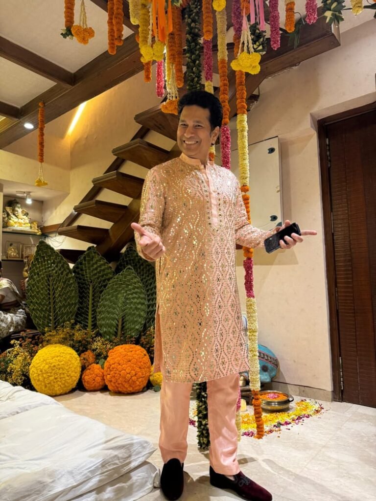 Indian Former Captain Sachin Tendulkar Celebrating Diwali With Friends & Family , See Pictures
